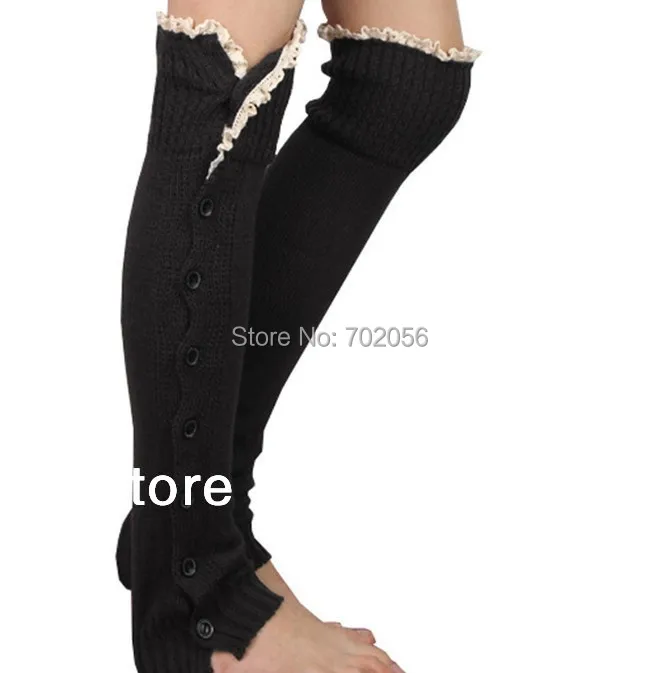 Рисунок 2 - Длинные однотонные кружевные гетры на пуговицах