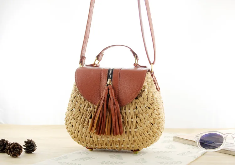 

New Tassel Handmade Straw Woven Bag Handbags Messenger Causal Round Pocket Tassel Beach Vacation Shoulder Tote For Women Girl