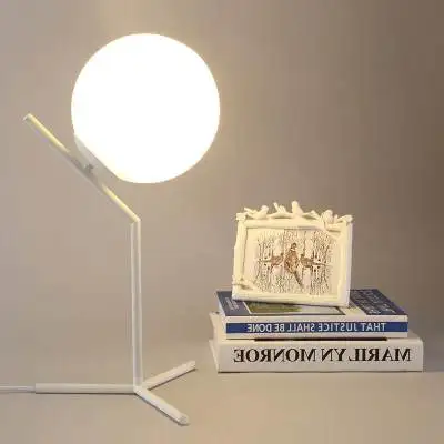 Белый Стекло мяч и настольные лампы Гостиная Спальня тусклый лампа для чтения E27 держатель Настольная лампа Декоративные светильники Освещение разъема стандарта ЕС и США - Цвет корпуса: Белый