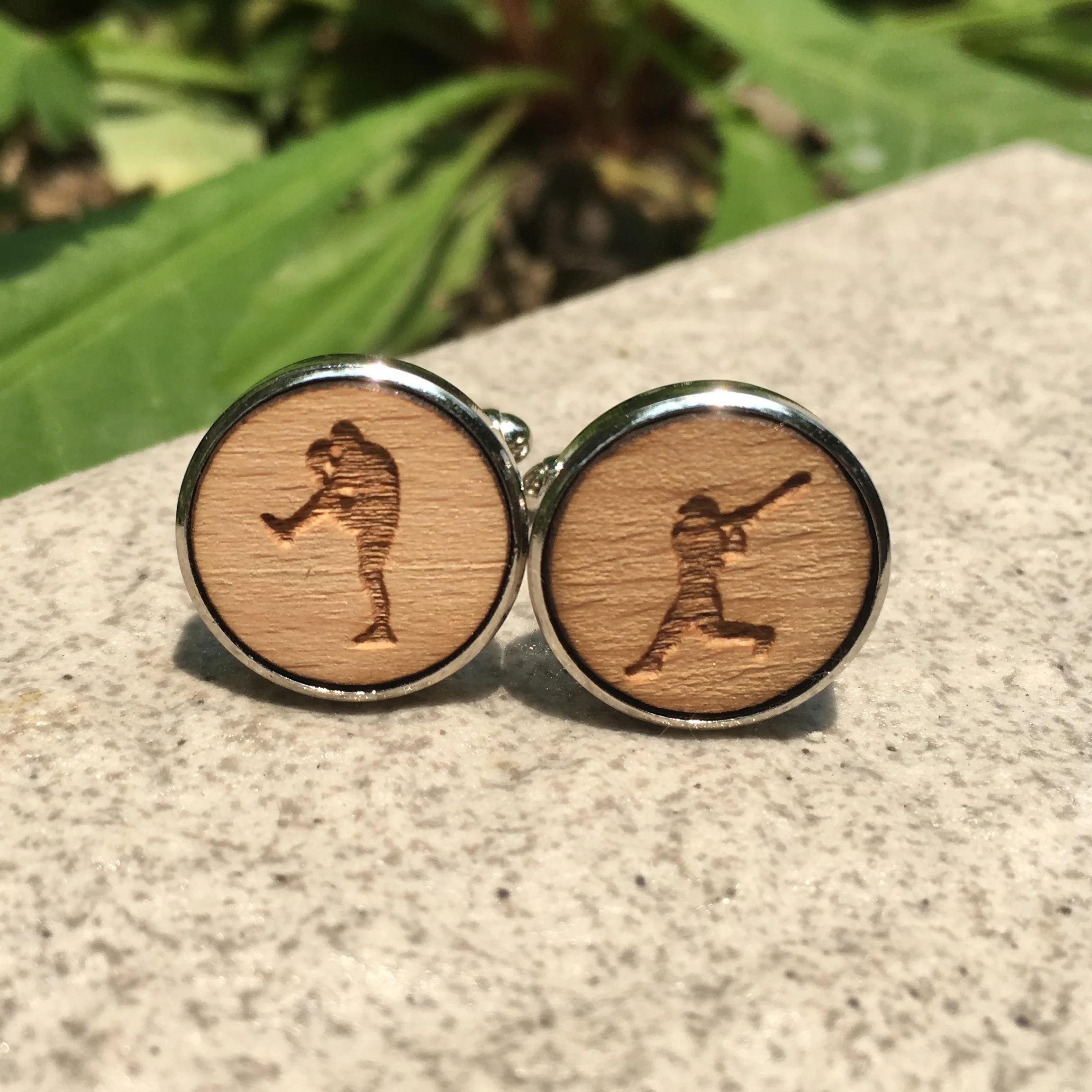 Бейсбольный игрок силуэт лазерная резка деревянные Запонки спортивные