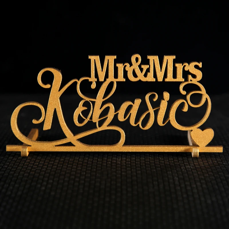 Mr and Mrs Sign. Script Свадебный деревянный знак имени. персональный знак имени. Свадебные decsweetheart Свадебные Украшение стола центральным