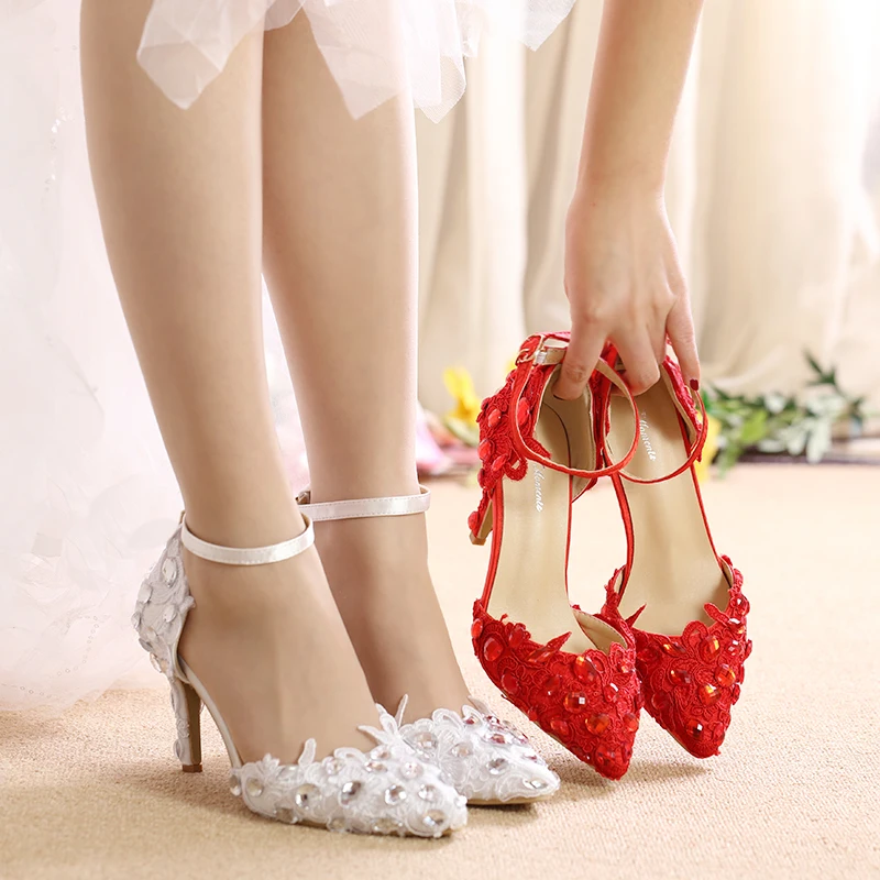 

Bride bridesmaid wedding shoes white pointed thin heels lace red rhinestone wedding shoes 2018 new Korean women