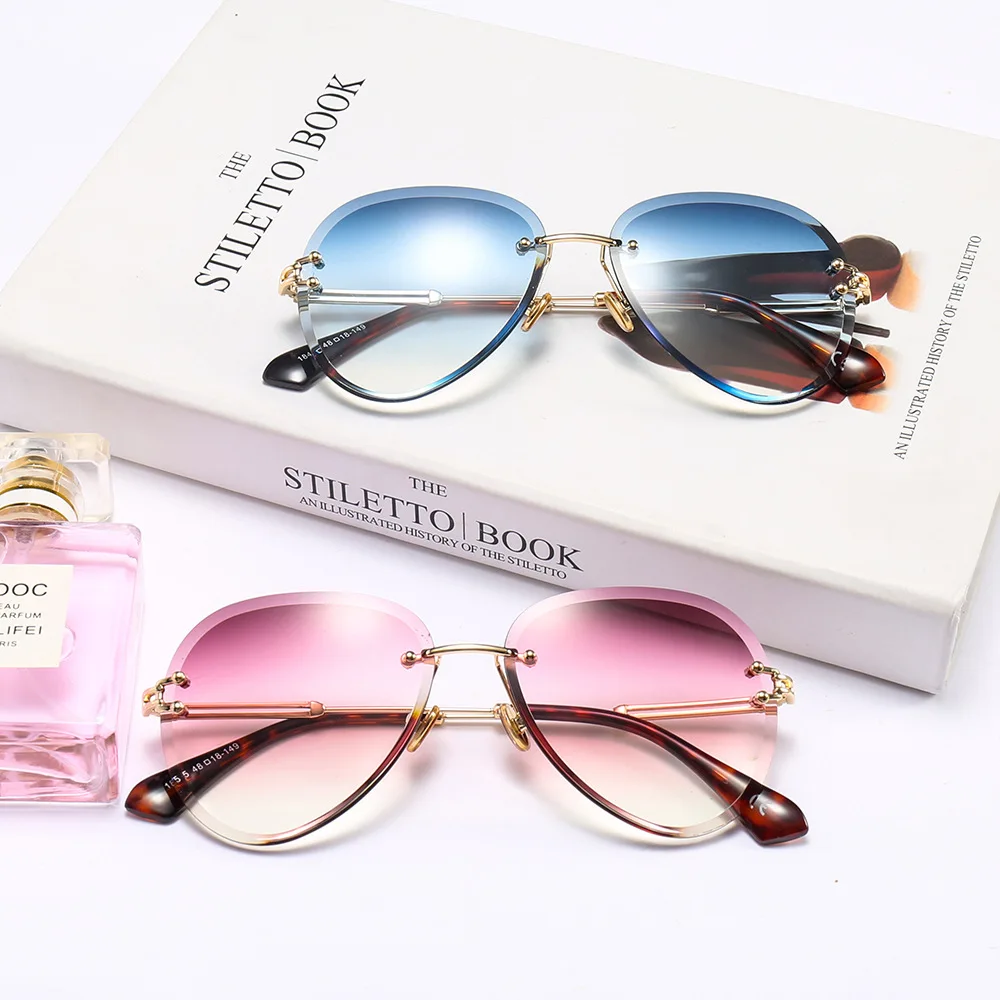 Oculos De Sol Ретро Разноцветные градиентные женские солнцезащитные очки без оправы