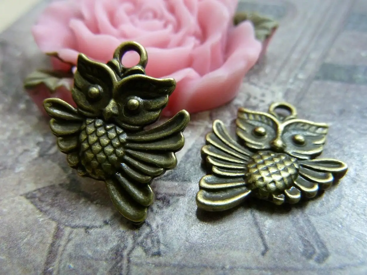 

Diy accessories vintage ancient bronze bee c1269 15 times . 20mm
