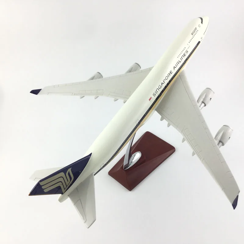 SNGAPORE авиакомпаний пассажирский самолет 45-47 см Сингапур 747-400 модель самолета
