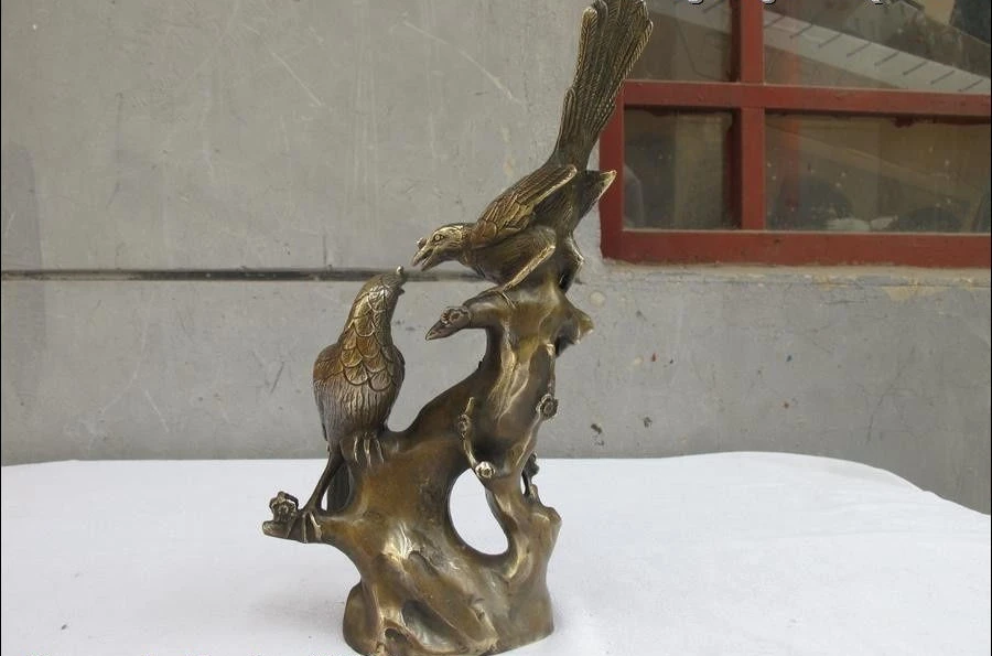 Китайская Бронзовая резная птица припаркованная на ветках прекрасный