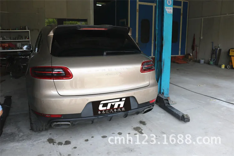 

Fit for Porsche MACAN 14-16 carbon fiber spoiler wings