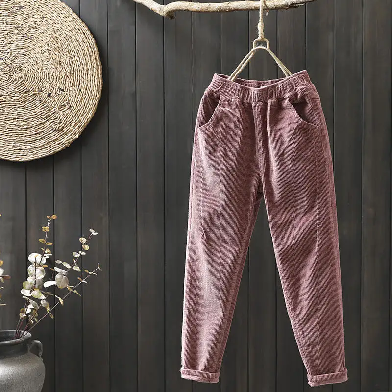 Фото Plus Size Vintage Winter Pants Women Elastic Waist Corduroy Loose Casual Harem Long Trousers Sweatpants C5120 Женская одежда Plus Size Vintage Winter Pants Women Elastic Waist Corduroy Loose Casual Harem Long Trousers Sweatpants C5120 Женская одежда