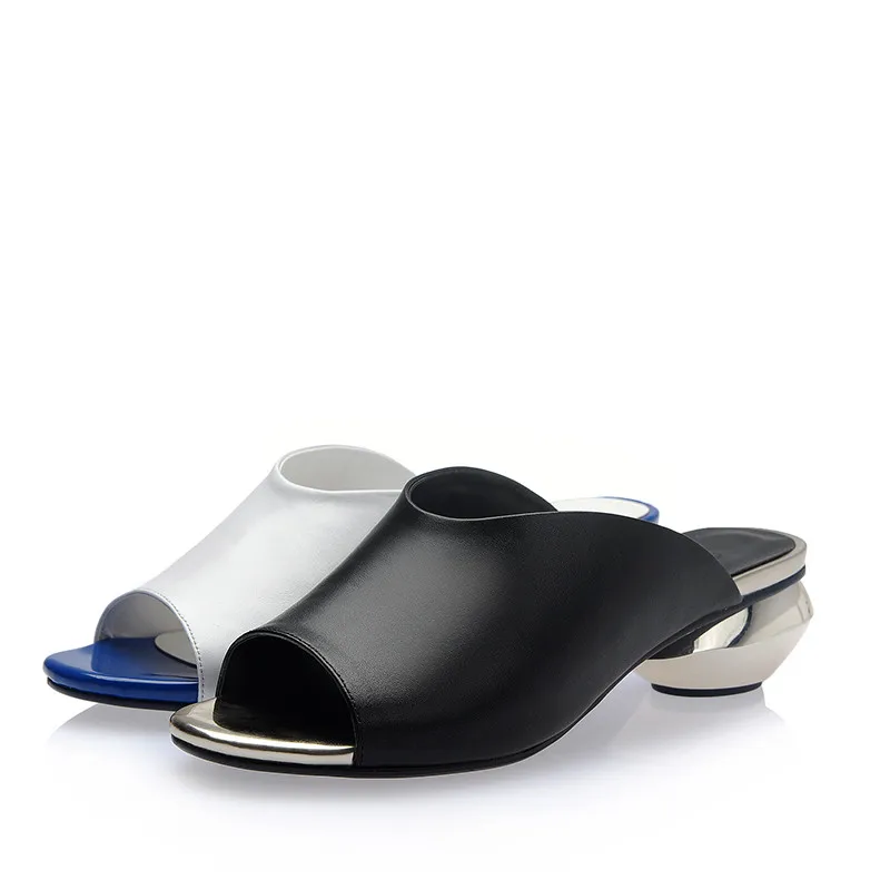 Женские босоножки из натуральной кожи с открытым носком на низком каблуке