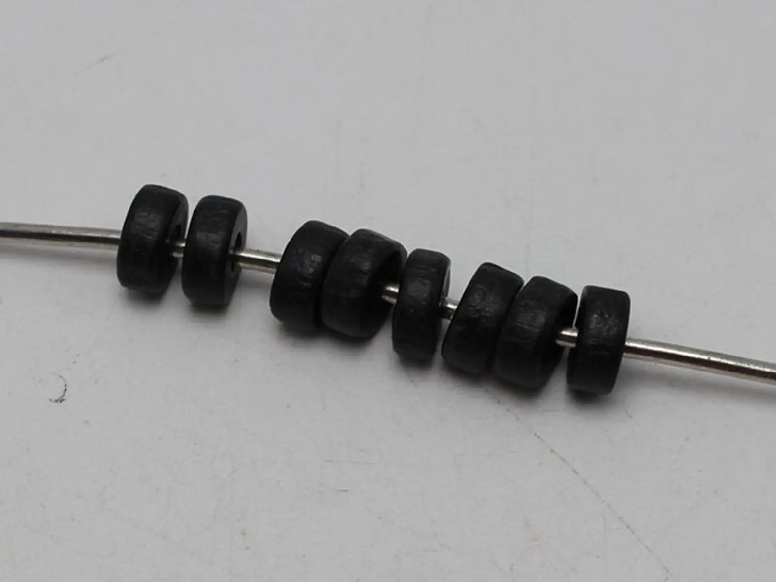 Деревянные шарики Heishi 500 черных 8X3mm | Украшения и аксессуары