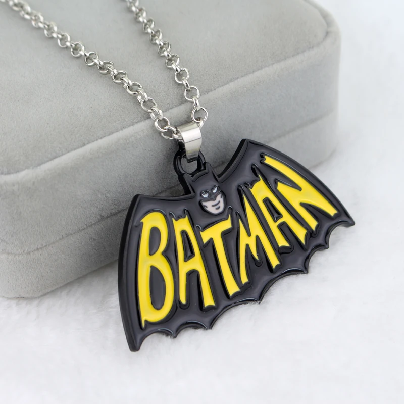 Комиксы фильм тема супергерой Бэтмен длинные Цепочки и ожерелья желтый письмо