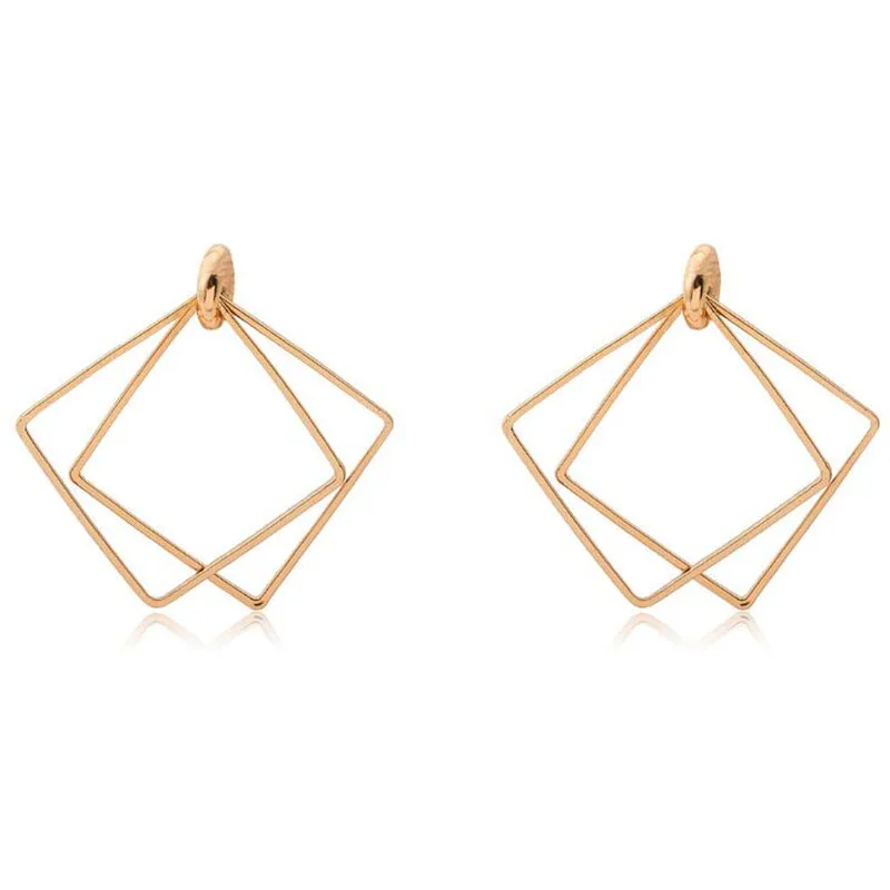 Женские квадратные серьги с металлическим нарезом геометрические