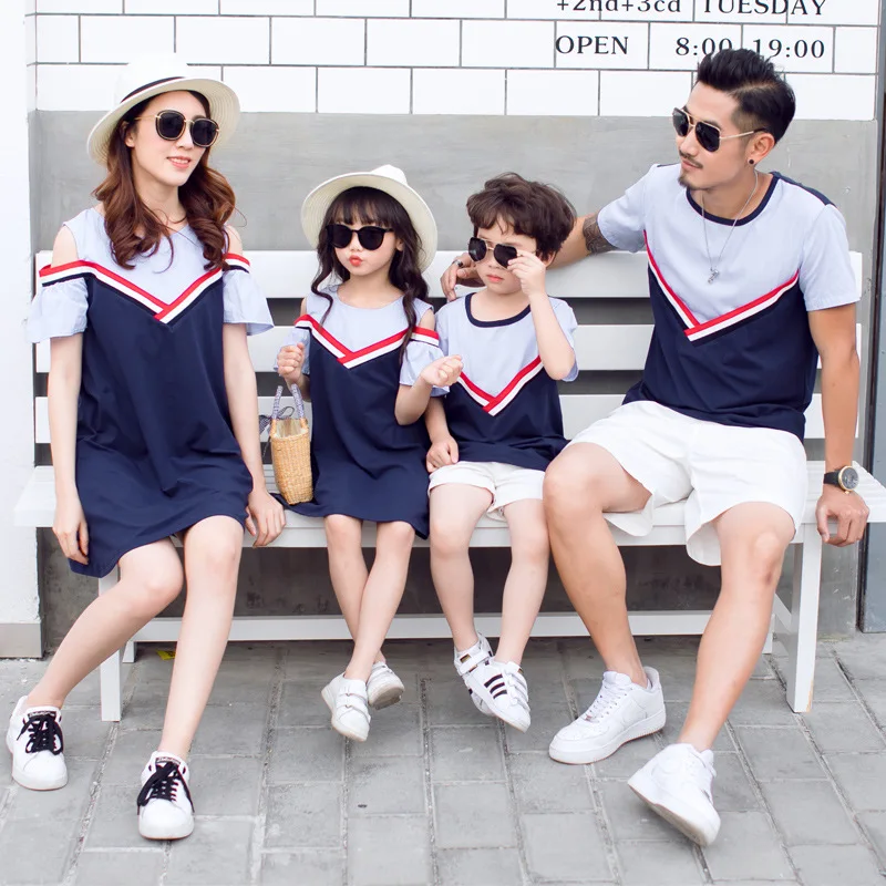 

Mother daughter dress off shoulder summer family matching outfits daughter Mother dress boys tshirt matching family clothes