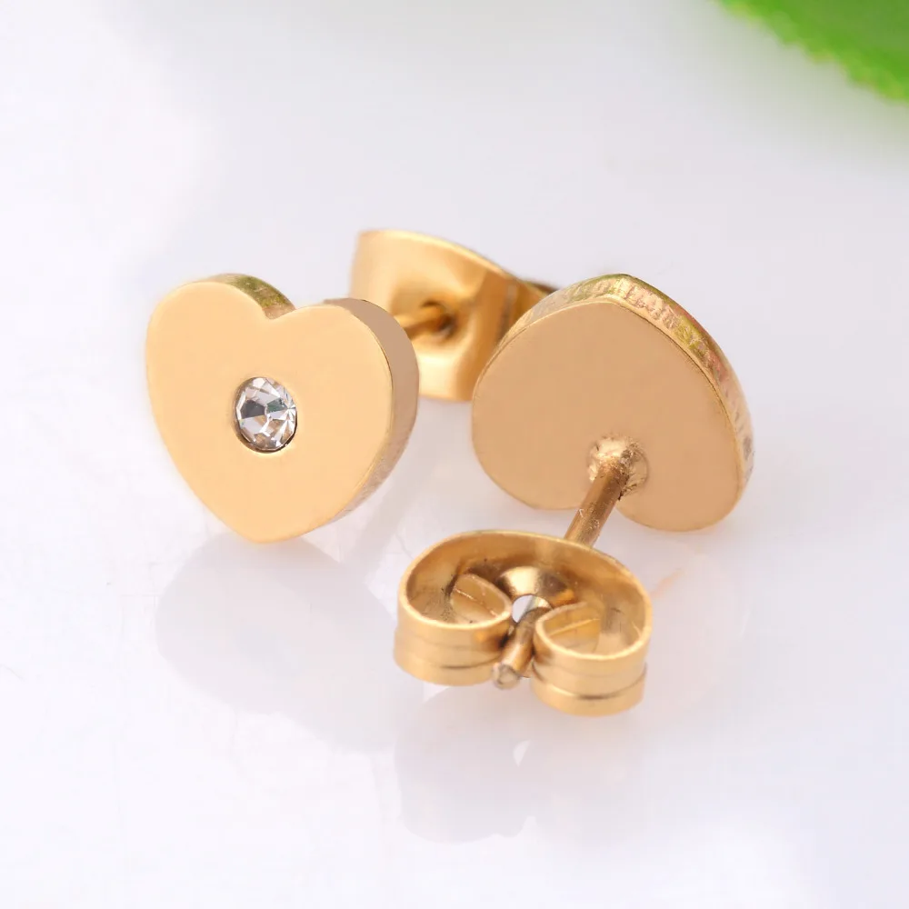 Высококачественные серьги из нержавеющей стали в форме сердца с кристаллами