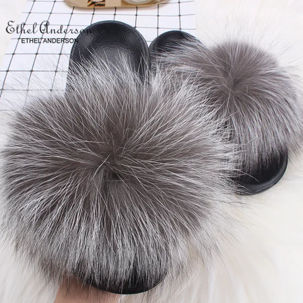 Silver Fox Fur Ethel Anderson/; шлепанцы с натуральным лисьим мехом; летние пляжные пушистые шлепанцы; Коллекция года; Вьетнамки с натуральным мехом енота; сандалии; обувь; - Цвет: Silver Fox Fur