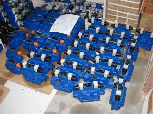 Новый Клапан rexroth 4WRZ25E1-220-70/6EG24N9K4/M 4WRZ25E1-220-7X/6EG24N9K4/M