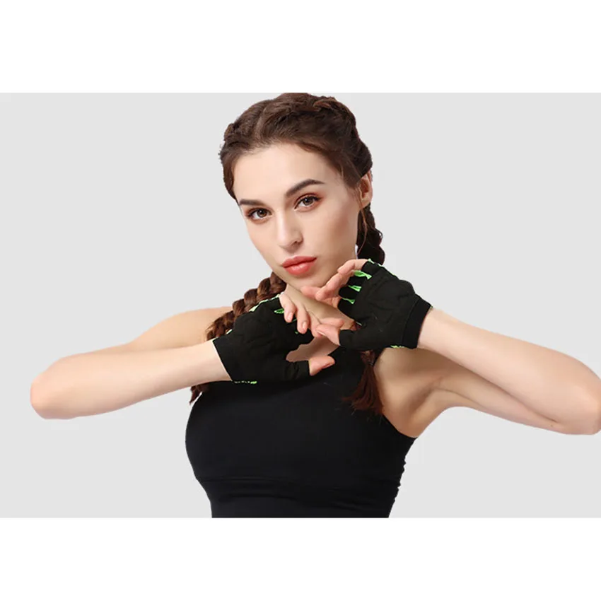 

Fitness gloves female anti-slip movement hollow half finger care palm equipment training yoga