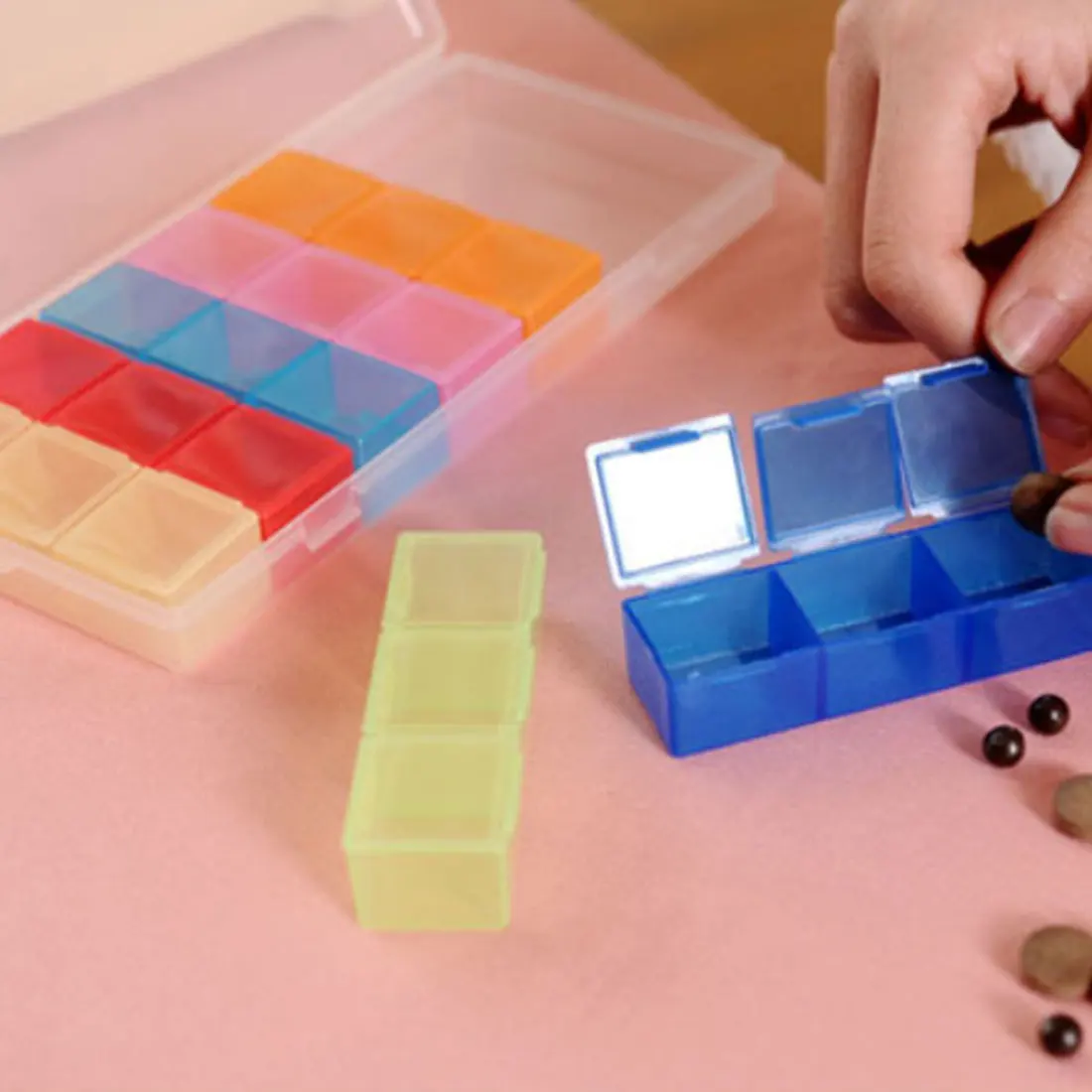 Полипропиленовый (нетоксичный) чехол для планшета с 21 отсеком еженедельный