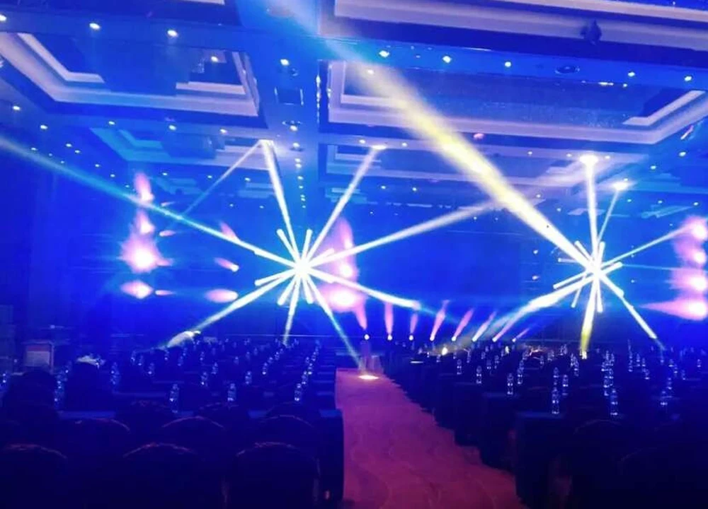 Корпус для полета 2 шт. профессиональный регулируемый луч 20R 4 переносные