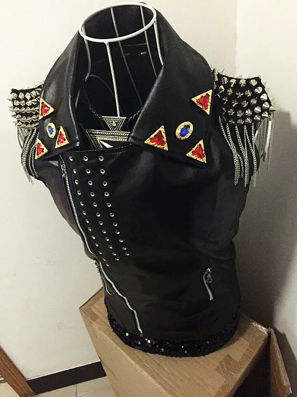 Костюм мужской кожаный с заклепками модный Приталенный жилет бахромой