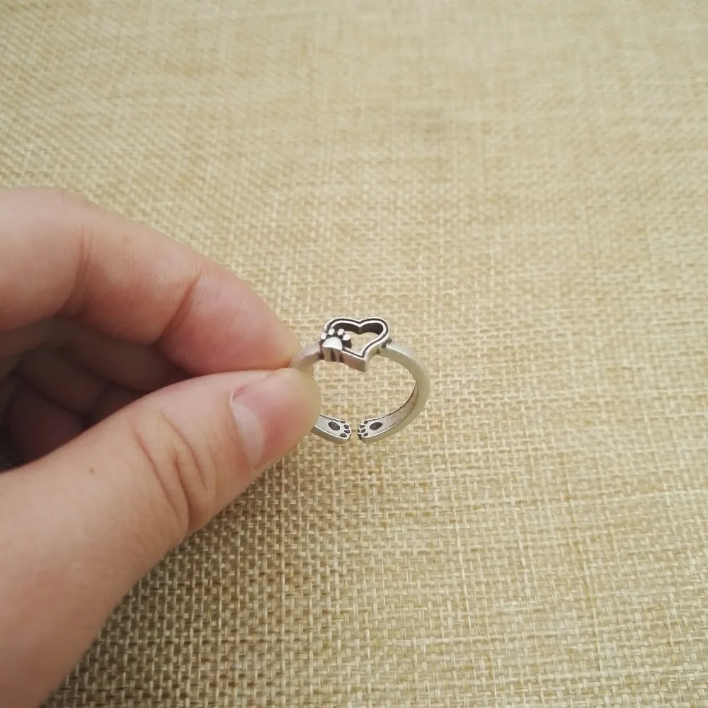 10 шт. модные высококачественные регулируемые посеребренные кольца pawprint on the heart Dog