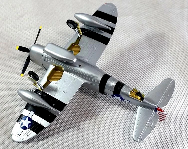 1: 72 модель армии США P47D молния истребитель в Второй мировой войне Трубач модель 36421 Коллекция Модель