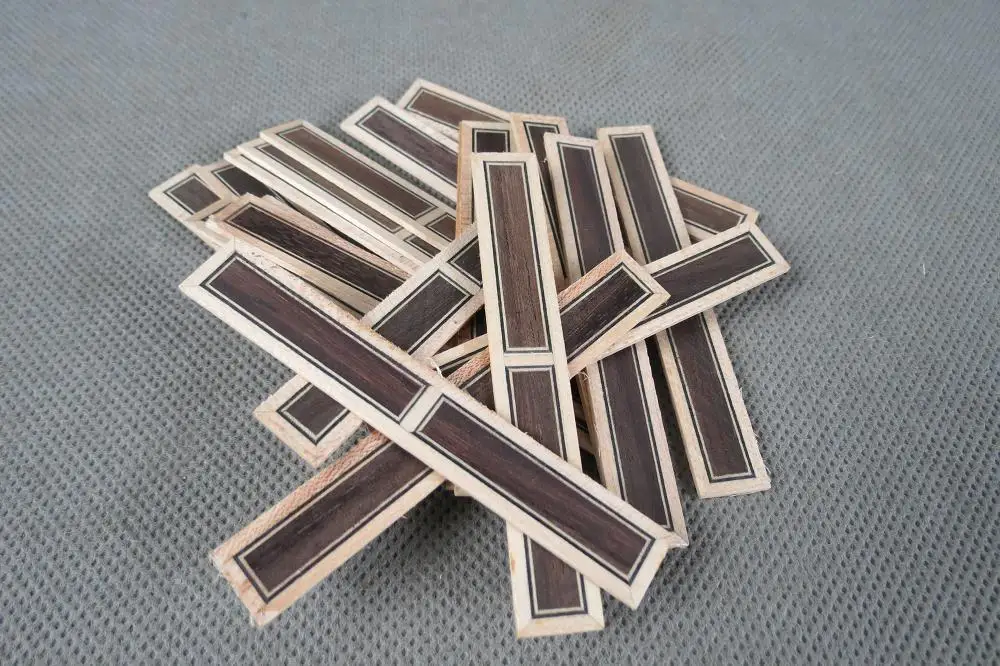 

Classical Guitar bridge 20pcs tie blocks Maple inlay Rosewood A-02
