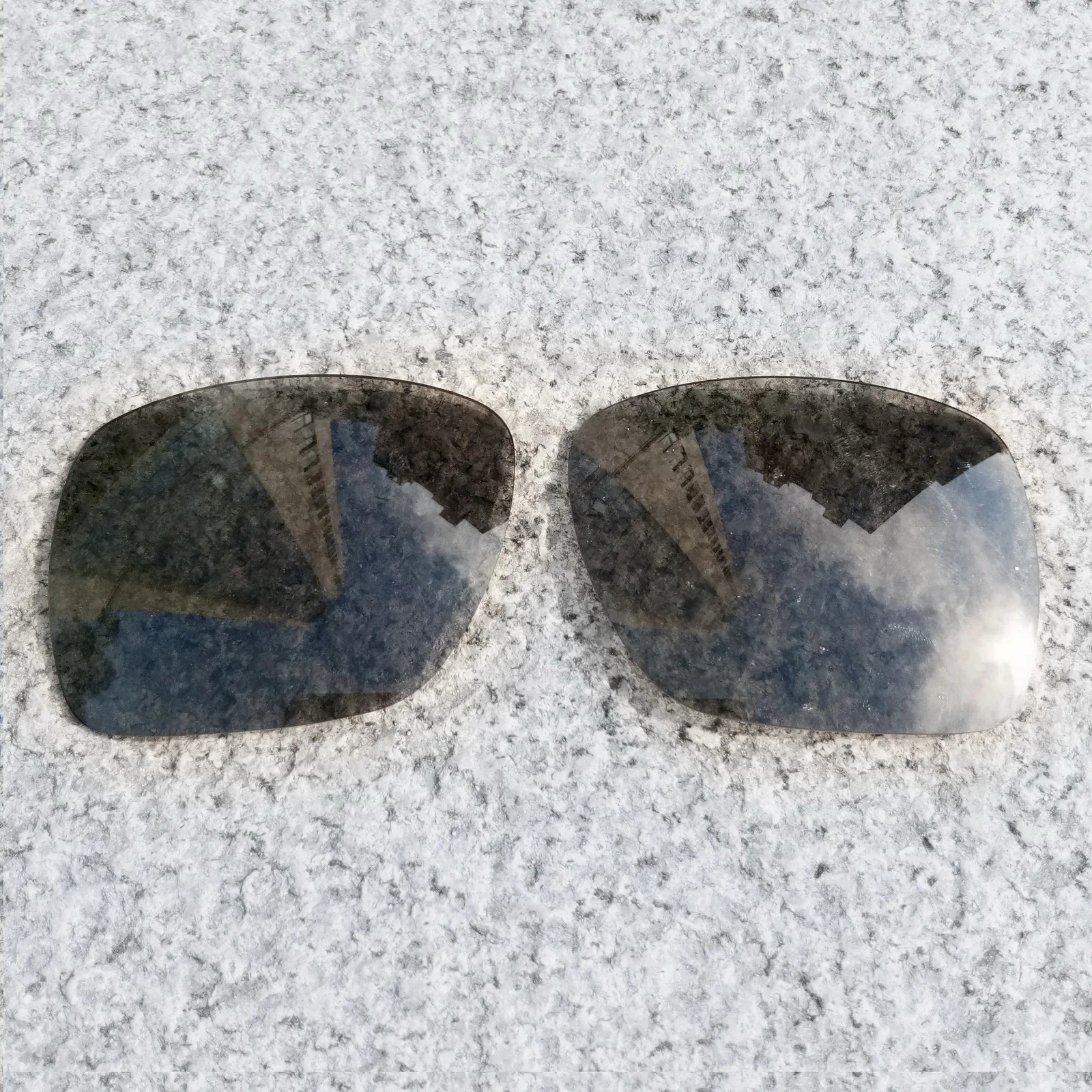 Wholesale E.O.S Polarized Enhanced Replacement Lenses for Oakley Dispatch 1 Sunglasses - Grey Photochromic Polarized