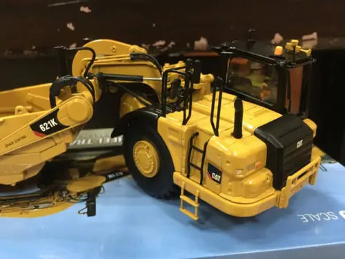 Колесный трактор скребок гусеницы Cat 621K 1:50 весы от бренда DieCast Masters #85920|caterpillar cat|cat