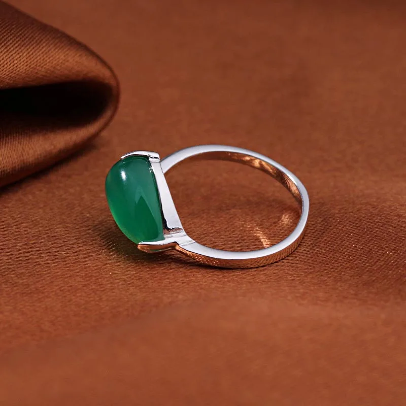 Кольца с красными деревьями из драгоценного камня зеленого цвета кольца