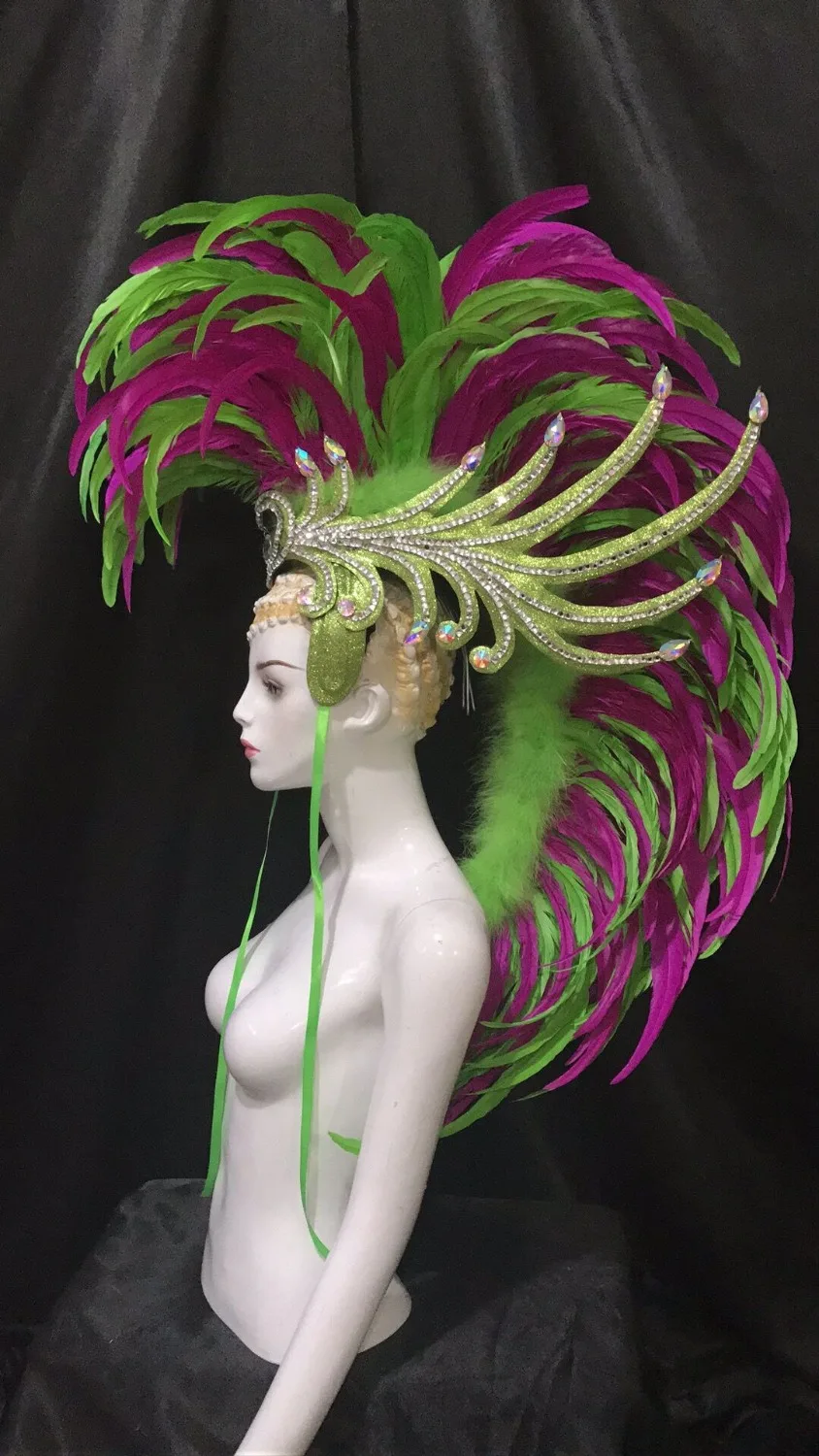 Lo spettacolo di danza copricapo piume accessori abbigliamento La FESTA Maschera IL Festival |