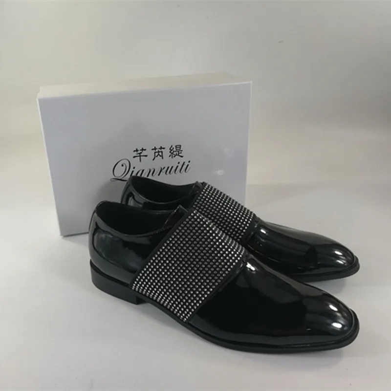 Qianruiti модные туфли на официальное событие Для мужчин туфли под платье из лакированной кожи Стразы слипоны Бизнес Туфли-оксфорды ручной работы; свадебные туфли