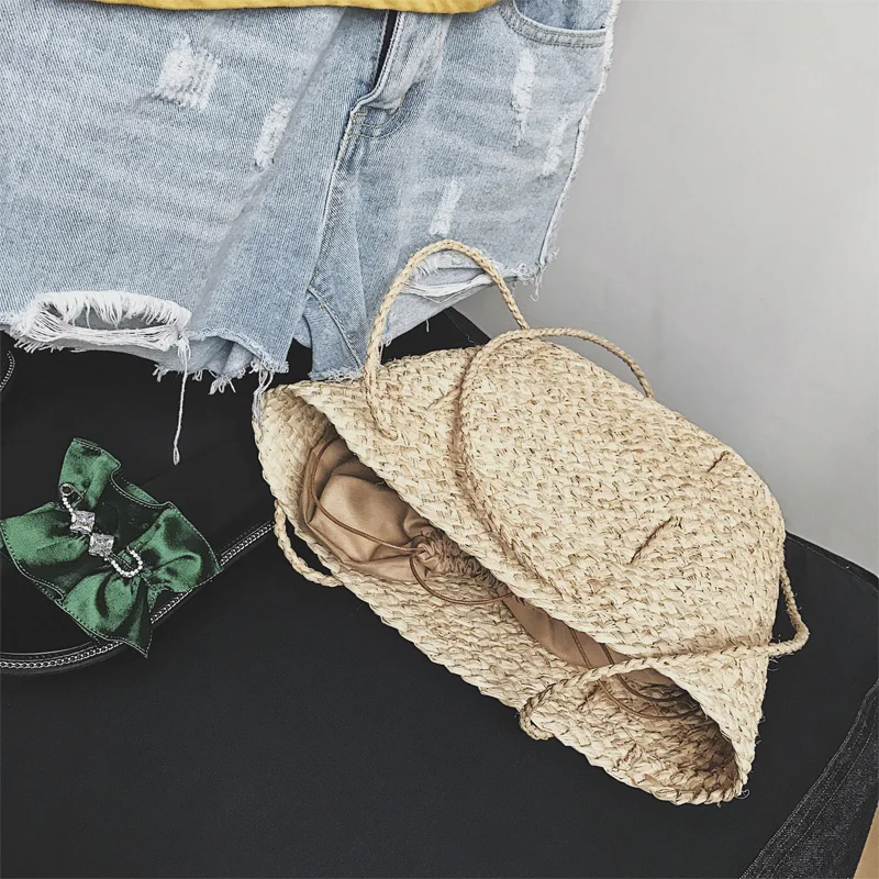 Плетеная соломенная сумка в японском и южнокорейском стиле пляжная на плечо из