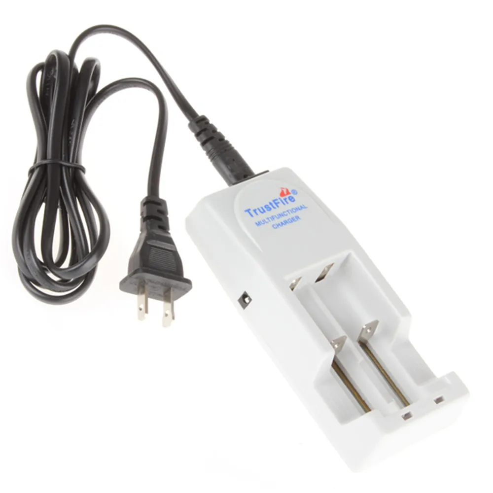 Многофункциональное зарядное устройство Trustfire с одним слотом для батарей 14500