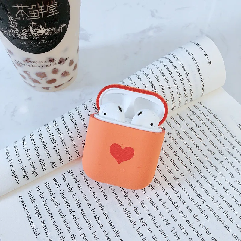Чехол для Airpods милый мультяшный чехол наушников Apple 2 ярких цветов с сердечком Earpods