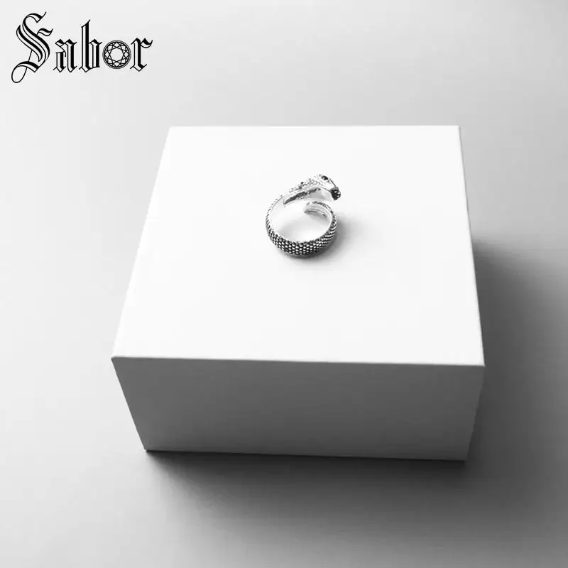 Обручальные кольца в виде змеи с черным фианитом модные ювелирные изделия