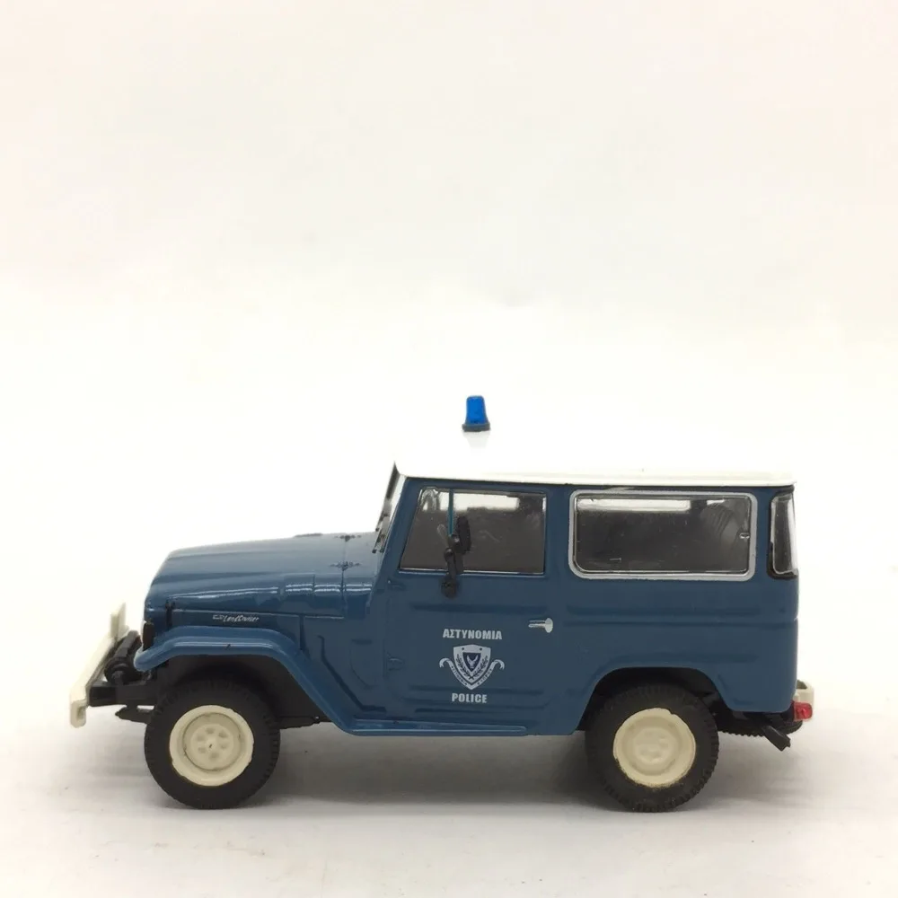 Модель автомобиля из 1/43 сплава для Toyota Land Cruiser длина 9 см