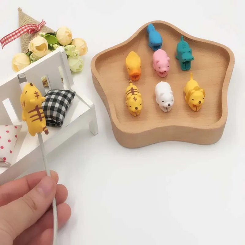 1 pcs Cable Bite Protector for Iphone cable Winder Phone holder Accessory Organizer rabbit dog cat Animal doll model funny | Игрушки и