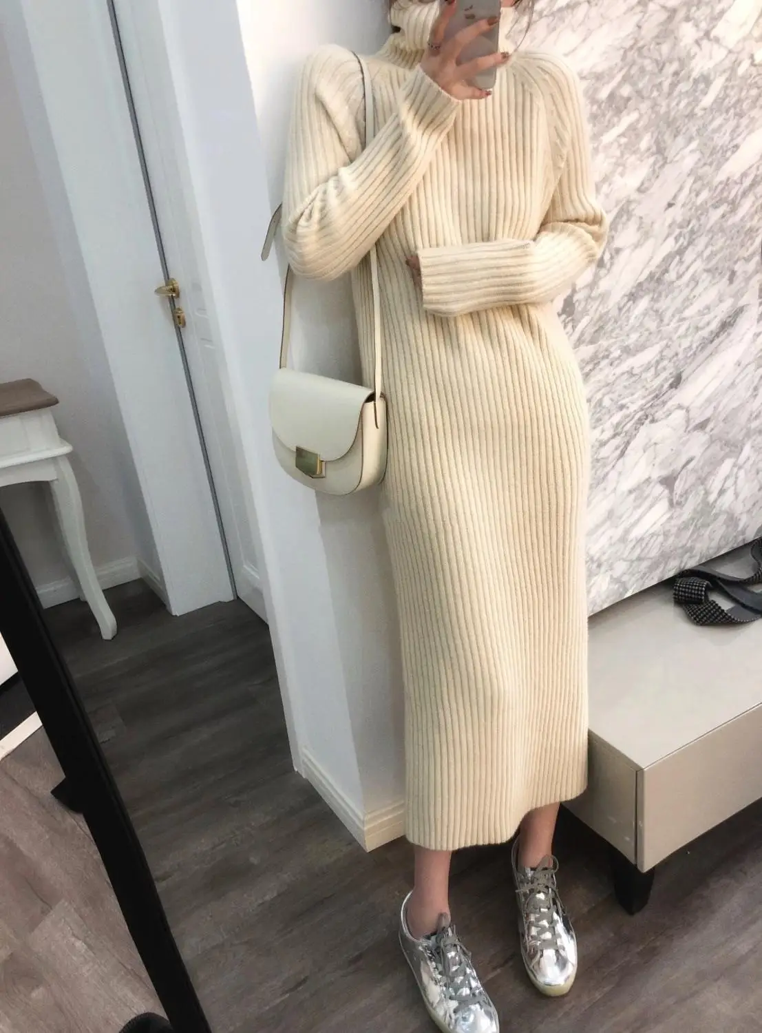 Женское трикотажное платье-свитер облегающее эластичное платье с высоким