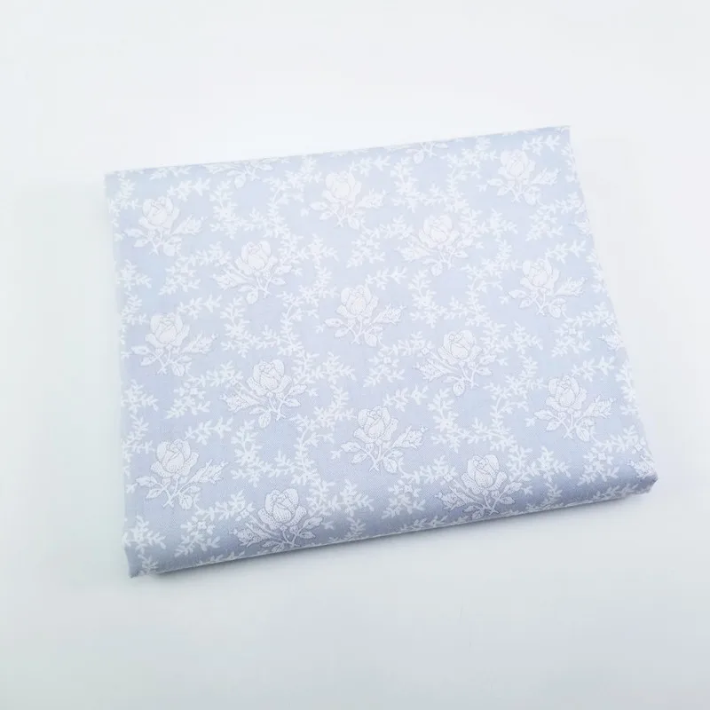 Синяя серия хлопковая саржевая ткань с цветочным принтом дышащая мягкая тканая в