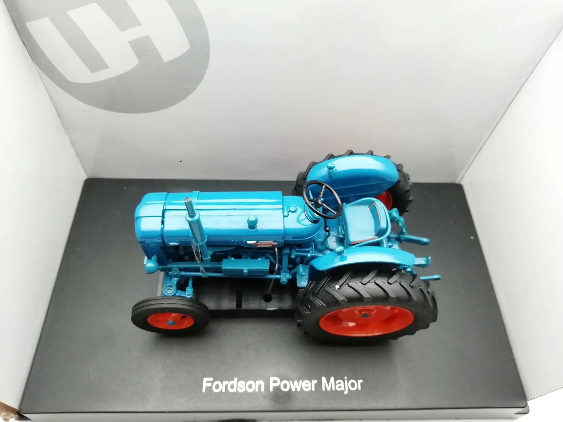 UH2636 1:32 Fordson power Крупные сельскохозяйственные тракторы сплав модель автомобиля литья под давлением металлические игрушки подарок на день рождения для детей мальчик