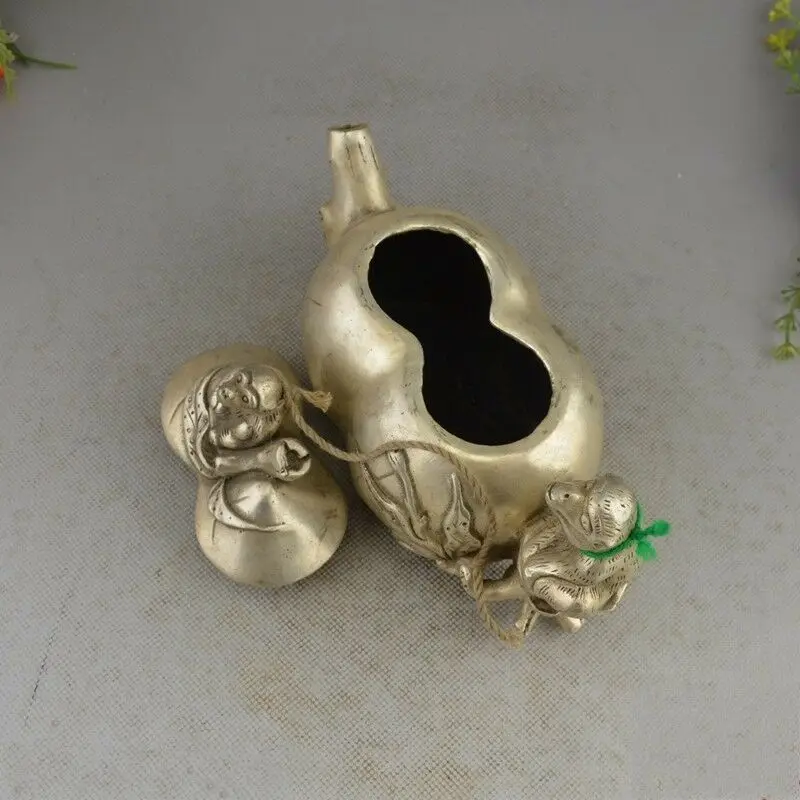

China Miao Silver Zodiac Year Animal Monkey Peach Wine Pot Teapot Teakettle