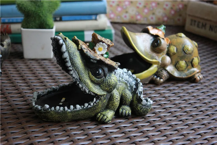 NEWYEARNEW Resin Creative Ashtray Car Ashtrays countryside Crocodile Cigarettes Ash Tray Home Decoration Free Shipping | Дом и сад