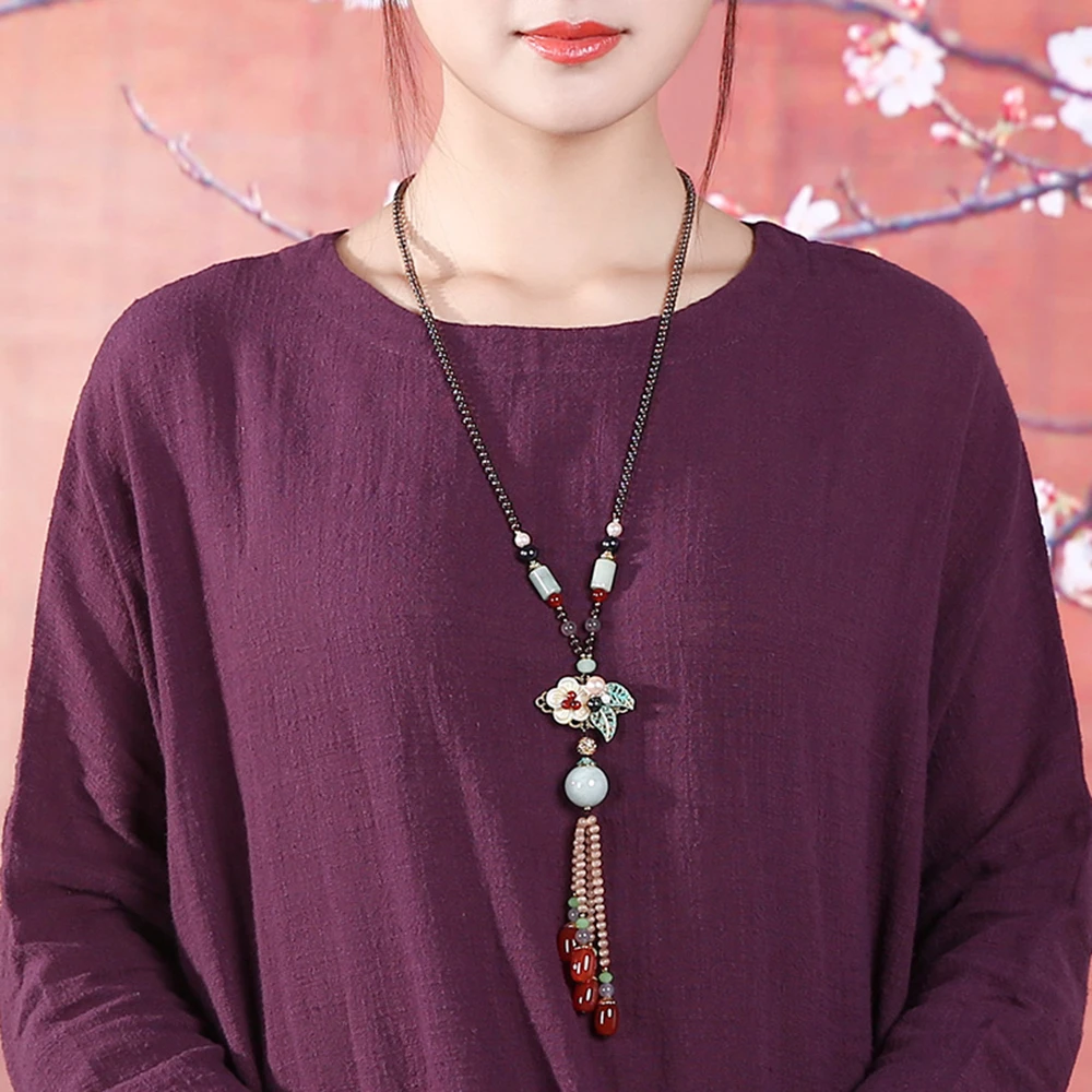 

Ethnic Handmade Shell Petal Alloy Leaves Bead Red Stone Imitation Opal Bead Rope Chain Woman Jewelry Pendant Necklace CL-18001