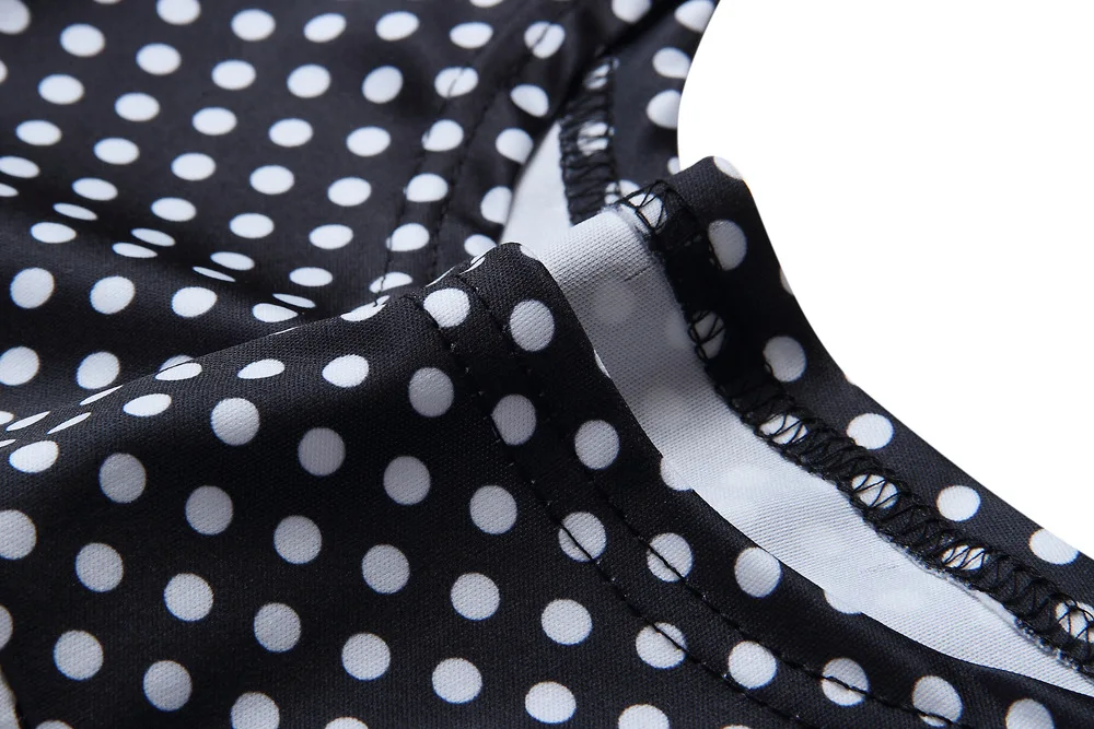 Женское винтажное платье в горошек белое черное облегающее с принтом стиле ретро