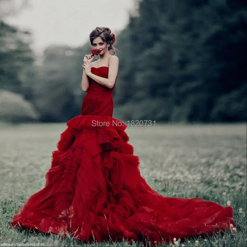 Роскошные красные платья Русалочки яркие свадебные 2020 без бретелек тюль с рюшами