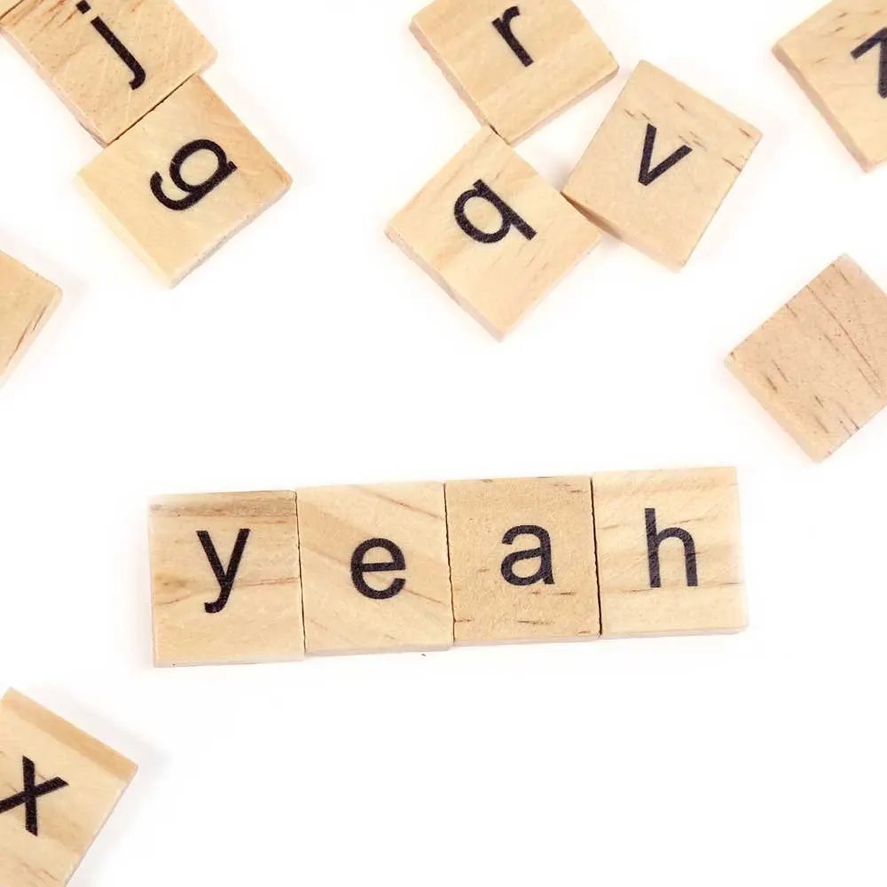 100 шт. деревянный scrabble Плитки строчные буквы доска Алфавит Игрушечные лошадки