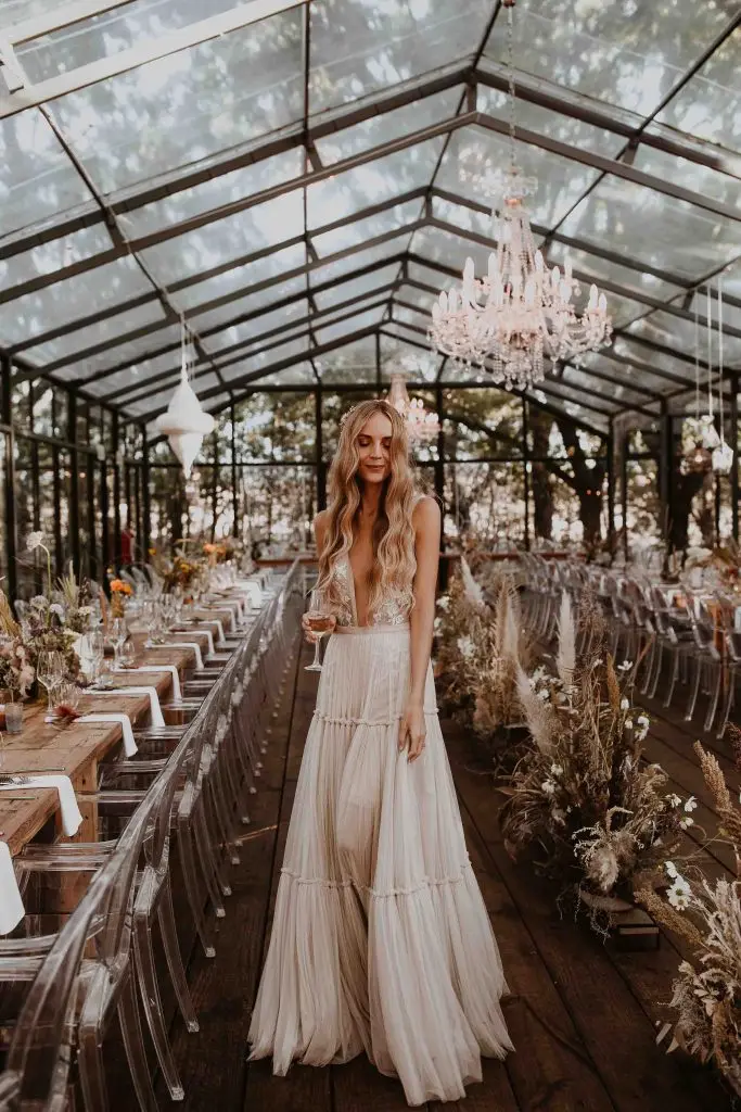 Wedding Dresses Boho Deep V-Neck Nude Champagne Dreamy Bohemian Bridal Gowns Sexy Beach Vestido De Noiva