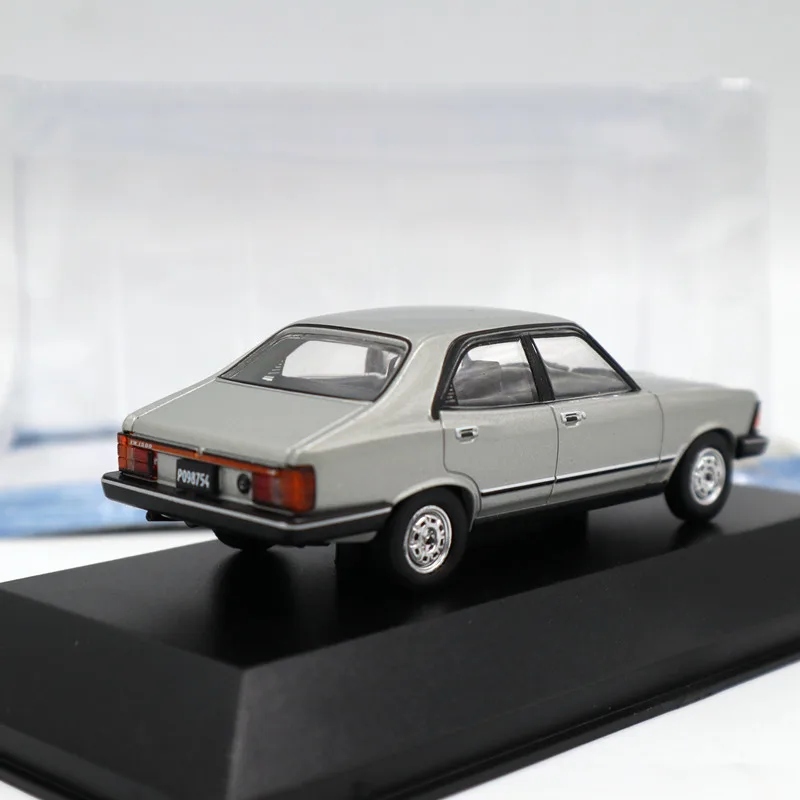 Алтая 1:43 IXO для V~ W Gol/1500 1982/Voyage/Kombi/Gol/Santana/Passat/Fusca/saviro литые модели игрушечных автомобилей Коллекция миниатюрных