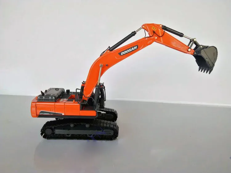 1:50 DOOSAN DX380LC-9C экскаватор игрушка